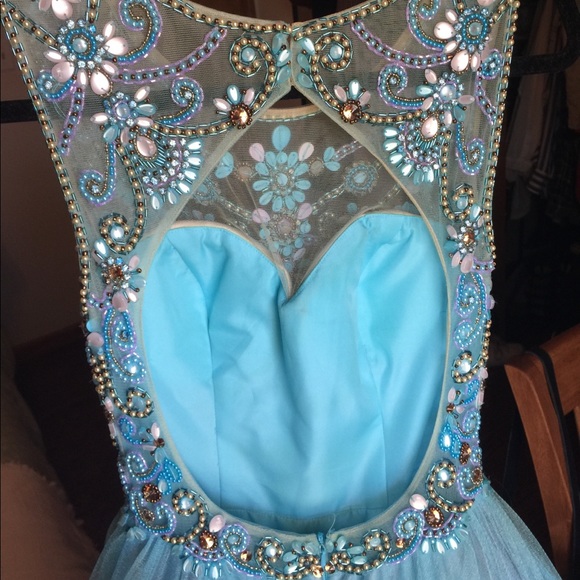 Gorgeous Blue/Teal Prom Dress - Picture 5 of 6